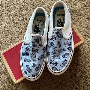 Vans pineapple slides